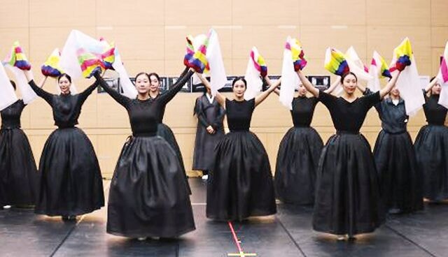 한국 춤의 새 물결… 공공무용단 나란히 신작 발표