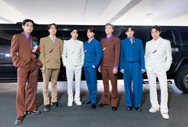 블룸버그 “BTS 내년 3월 앨범 발매, 65회 월드투어”