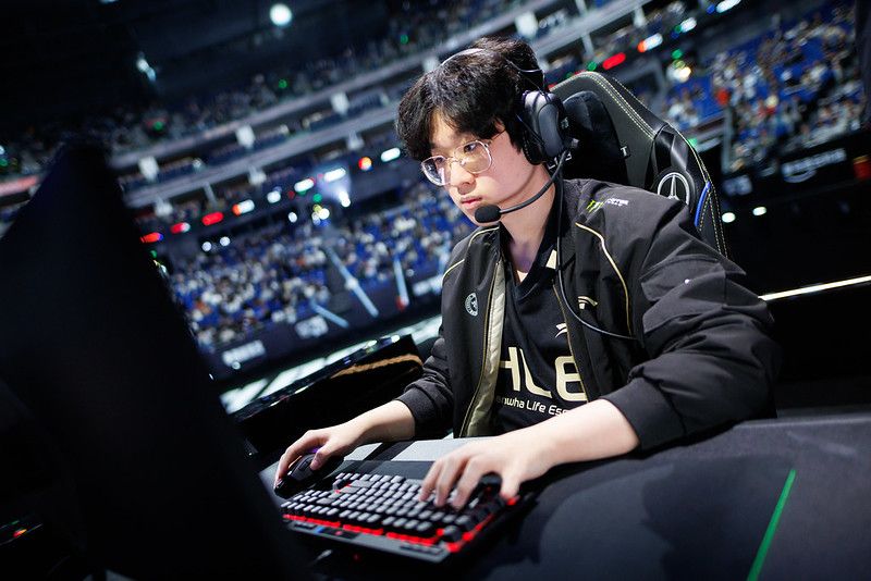 [閒聊] Zeus採訪談2025賽季