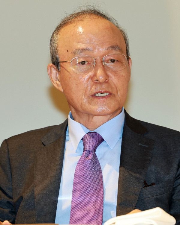 “비핵화 불가능… 정상적 이웃으로 가야”