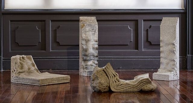 시루떡처럼 쌓고 치즈처럼 녹아내린 고뇌의 몸부림