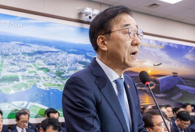 이찬진, 4억 낮춰 아파트 매각… 계약금은 ETF 투자