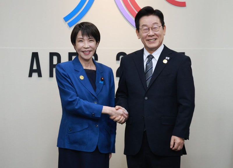 [속보] 李대통령 “어느때보다 <b>한일</b>협력”…다카이치 “<b>미래지향</b> <b>관계</b>...