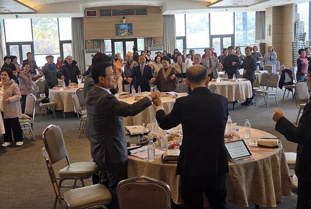 가족과 함께하는 ‘행복밥상’… “안 믿던 자녀가 달라졌어요”