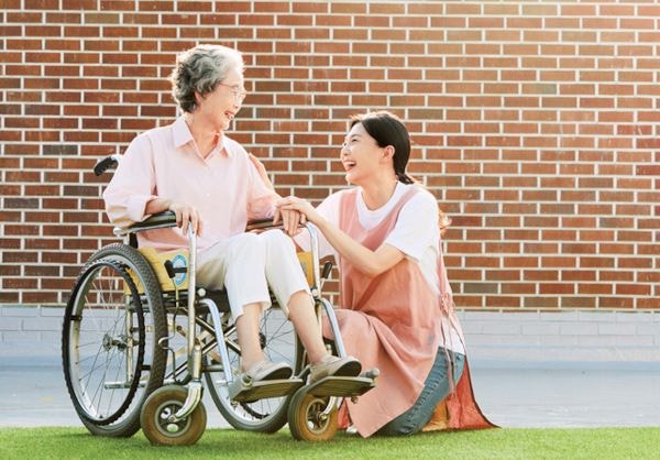 통합돌봄 시작도 전에… 인건비 한시 지원 걱정하는 지자체