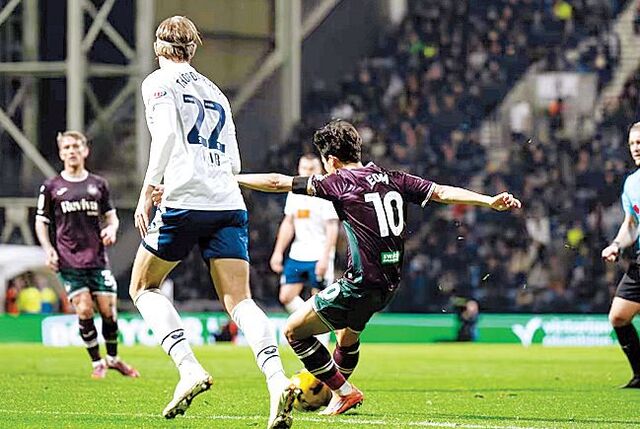 스완지 엄지성… 대표팀 합류 앞두고 시즌 첫 골 터트려