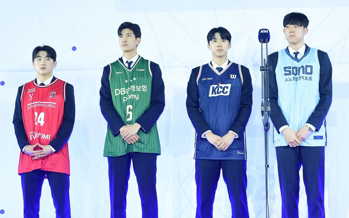<b>문유현</b>, 안양 <b>정관장</b> 품에… KBL 신인 <b>1순위</b> <b>형제</b> 탄생