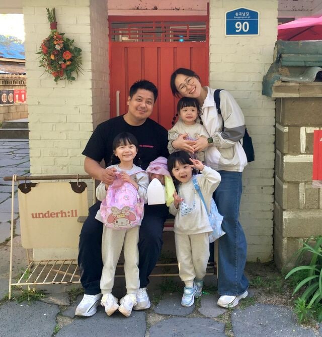 세 아이 양육하면서 부족함을 매일 마주하지만 하나님께 맡기고 사랑으로 하루하루 채워갑니다