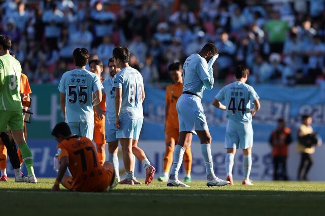 ‘멸망전’ 비기고  잔류 불씨 지킨 대구… 최종전만 남았다