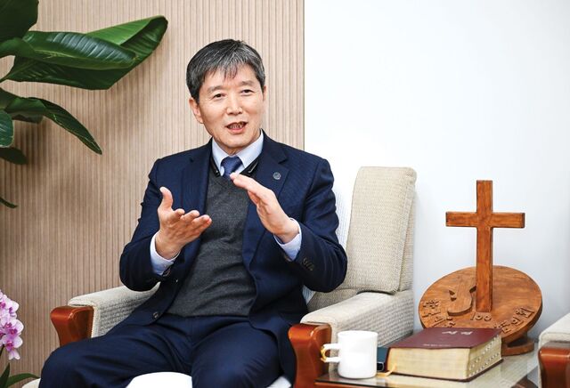 박승렬 NCCK 신임 총무가 3일 서울 종로구 한국기독교회관에서 NCCK의 방향성에 대해 설명하고 있다. 신석현 포토그래퍼