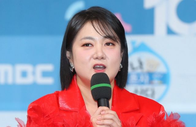<b>박나래</b>, 갑질 의혹에 “수억 요구받아…<b>법적 대응</b>할 것”