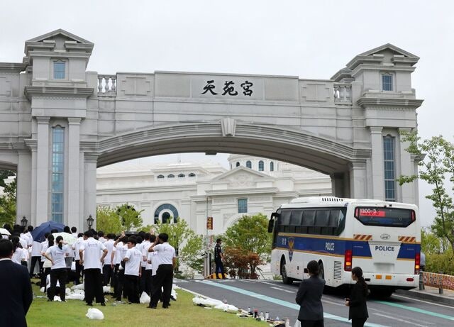 불거진 ‘종교단체 해산’… 정교분리 논쟁 불씨로