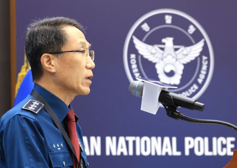 경찰, <b>캄보디아</b>·태국 <b>스캠 조직</b> 28명 <b>검거</b>…글로벌 공조작전 첫 성과