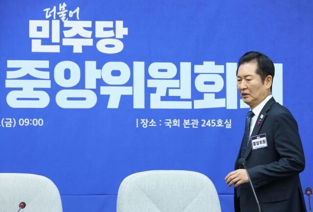 제동 걸린 정청래식 ‘당원 주권’… 리더십 타격 불가피