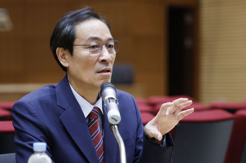 우상호, 내란재판부 설치 '위헌 최소화' 추진에 당정 뜻 모았다고 밝혔네