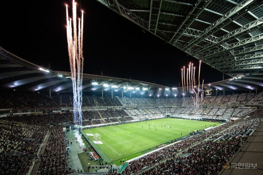 2025 아이콘매치가 열린 상암월드컵경기장.