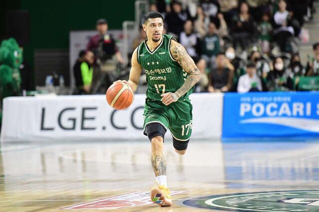 펄펄 나는 아시아쿼터들… ‘선택’서 ‘필수’로