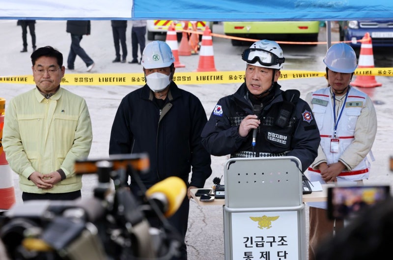 [속보] 광주대표도서관 붕괴사고 구조작업 일시중단…구조물 안정화 작업