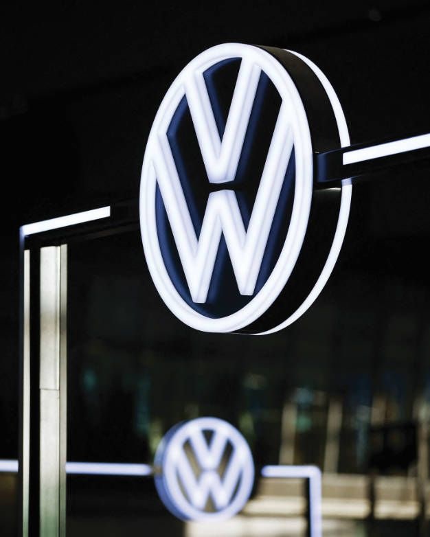 ‘판매 부진에 현금 압박’ 폭스바겐, 창사 88년 만에 독일 공장 첫 폐쇄
