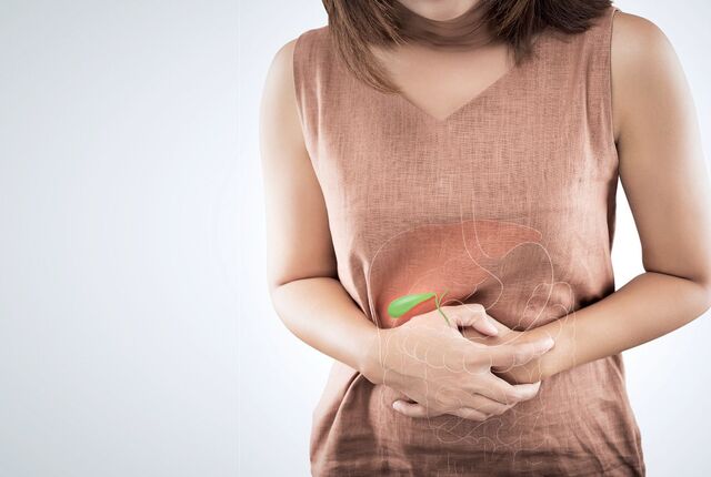 과식하거나 기름진 식사 후 명치나 오른쪽 윗배에 심한 통증을 자주 느낀다면 담관 결석이 있는지 확인해 봐야 한다.최근 기존 내시경 치료로는 제거가 어려운 거대 담관 결석을 홀뮴 레이저로 깨부수어 없애는 신의료술이 