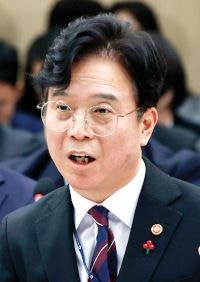 김영훈 “비상한 각오로 산재·임금체불·‘2030 쉼 청년’ 해결”