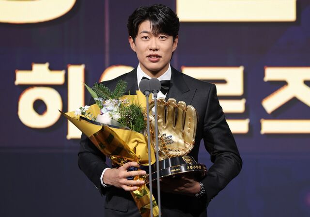 빅리그 계약 언제쯤… 목 빠지는 송성문