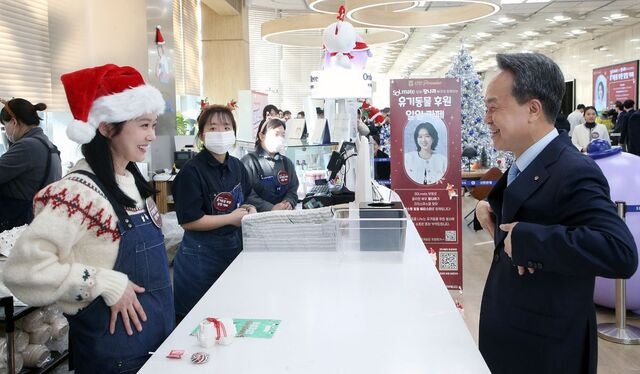 신한금융, 배우 장나라와 유기동물 보호 기부 행사