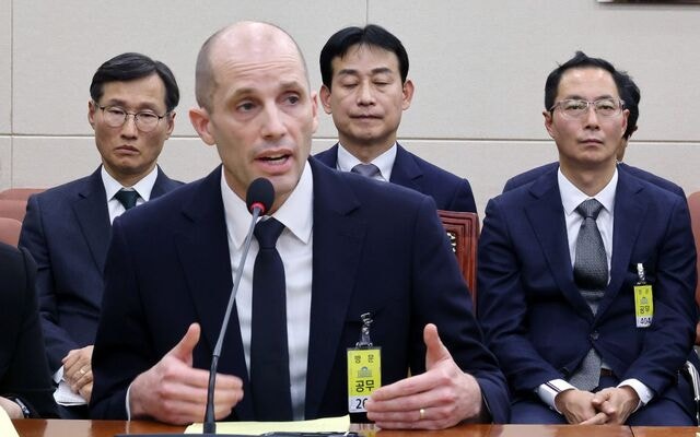 외국인 앞세운 쿠팡 청문회 동문서답… “국민 우습게 봐” “한국 기업만 호구냐”