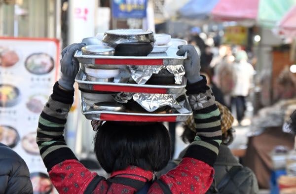 [포토 카페] 삶의 무게