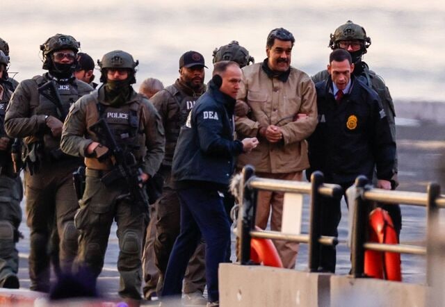 “처신 잘못하면 2차 공격”… 베네수엘라 길들이는 美 ‘우회 통치’