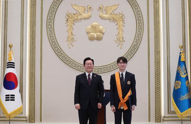 페이커 체육훈장 청룡장… “e스포츠 위상 높여” 축하 물결
