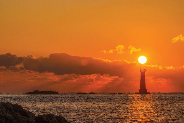 전남 여수로 떠나는 새해 희망 여행… 어둡고 위험한 곳 밝히는 찬란한 등불