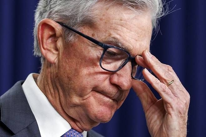 미국 12월 고용 5만명 증가, 실업률 4.4%로 하락…'금리 동결' 가능성↑