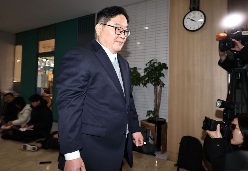 엄희준 전 부천지청장(현 광주고검 검사)이 지난 9일 서울 서초구 안권섭 상설특별검사 사무실로 출석하고 있다.연합뉴스