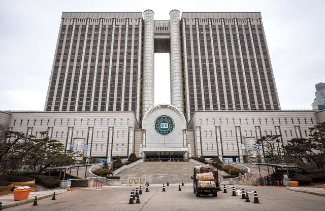 8시간 ‘침대 변론’ 늘어진 재판… 尹 측도 13일 최소 6시간 예고