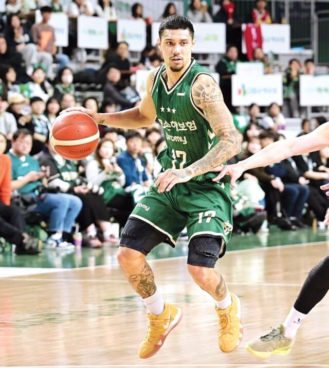 DB 7연승… 정관장 끌어내리고 단독 2위 올라서