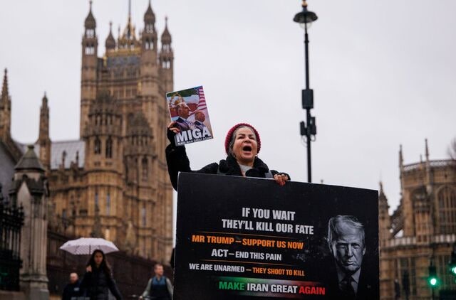 트럼프, 이란과 대화 대신 ‘체제 전복’ 카드 꺼내나