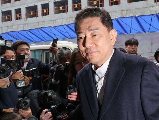 차남 편입 청탁·아내 사건 수사 무마… 金 관련 의혹만 12개