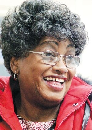 ‘버스 보이콧 원조’ 美 흑인민권 운동가 클로뎃 콜빈 별세