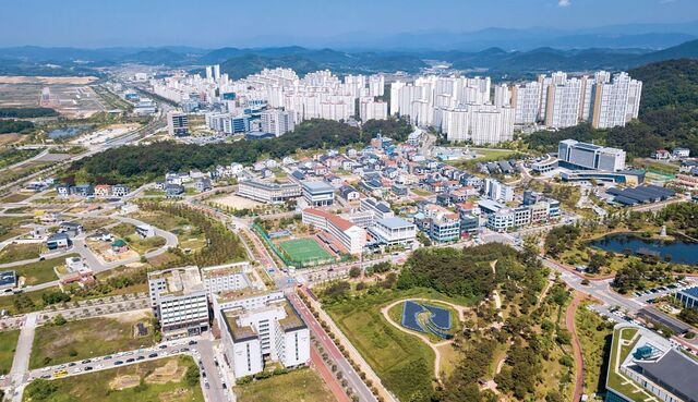 자족 기틀 마련한 행정복합도시… 신성장기업 유치 팔걷어