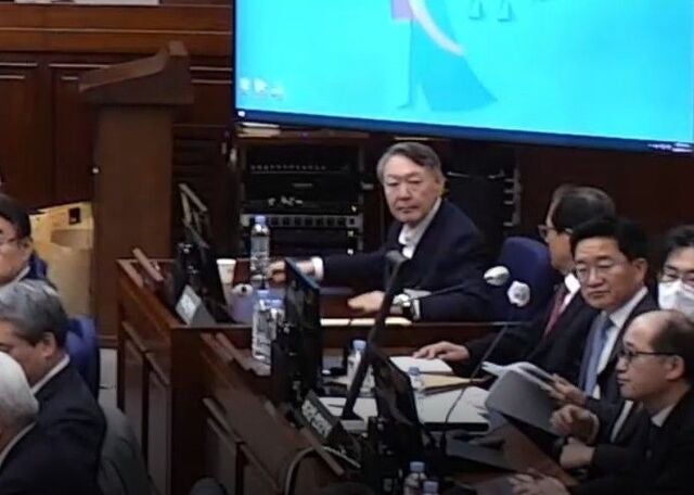 [단독] 尹 측 “국무회의 심의권, 조력에 불과… 보호할 가치 없어” 주장