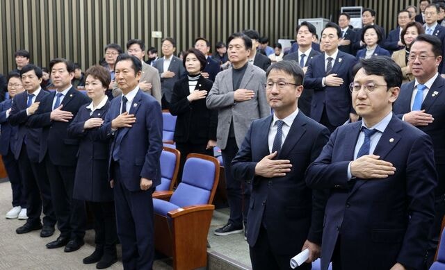 대통령 말에도… 與 ‘보완수사권’ 안 주기로