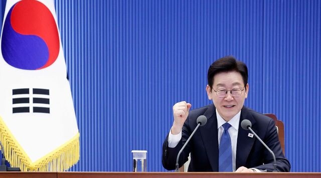 집값 이어 물가 겨눈 李 “독과점 반드시 시정해야”