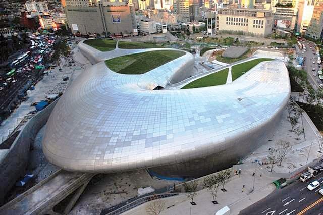 선거 앞두고 철거론 또 불거진 동대문디자인플라자