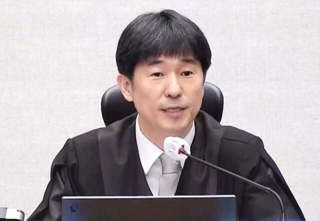 “성경 읽는다고 촛불 훔칠 수 없다”… ‘국회 군 진입=내란’ 판단