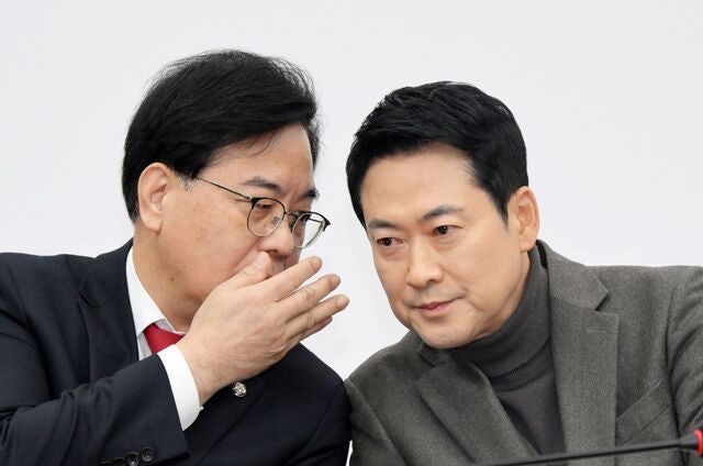 이번에도 입 닫은 장동혁… 당내선 尹 절연 요구 빗발쳤다