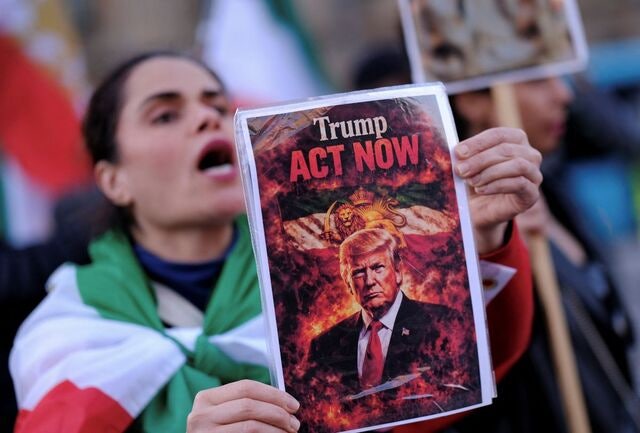 “독재자에 죽음을” 이란 시위 재집결… 트럼프 “제한적 공격 고려”