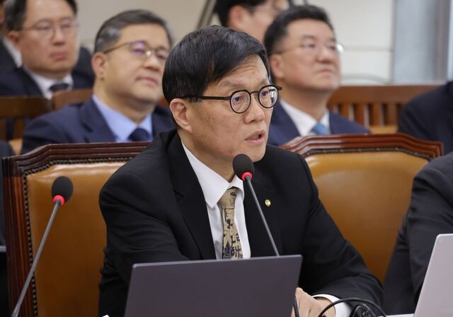 이창용 한은 총재 “올해 성장률, 작년 대비 상당폭 높아질 것”