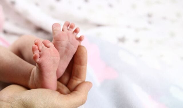 저출생 바닥 찍었나… 작년 합계출산율 4년 만에 0.80명 회복