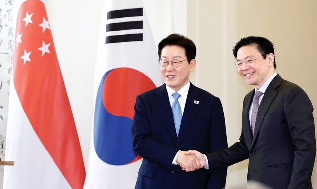 李 “북·미회담한 뜻깊은 장소… 한반도 평화위해 역할해 달라”